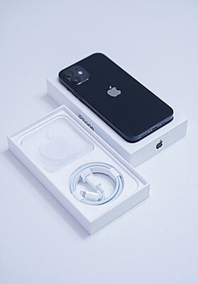 iPhone 12 iPhone 12